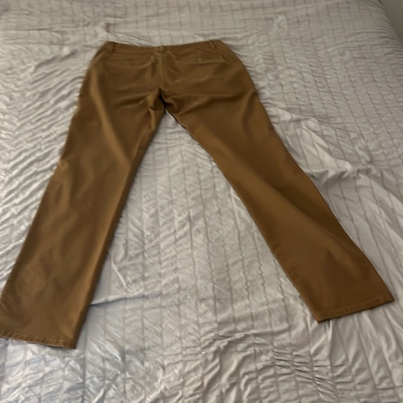 Bonobos Chino in Classic Khaki Color. Slim Fit 33x36. - Picture 2 of 2
